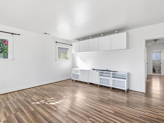 5th image of 53 E 39th Ave