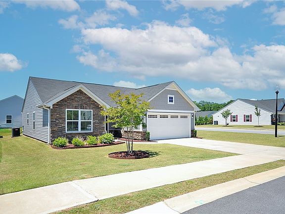 2nd image of 400 Vernonburg Ct