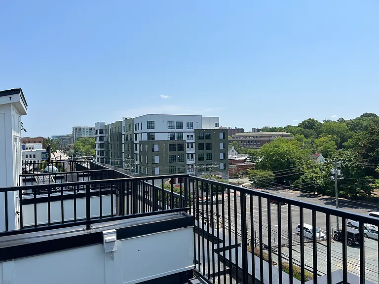 400 W Rosemary St #106 — Photo 1