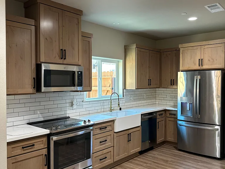 472 E Eaton Rd — Photo 9