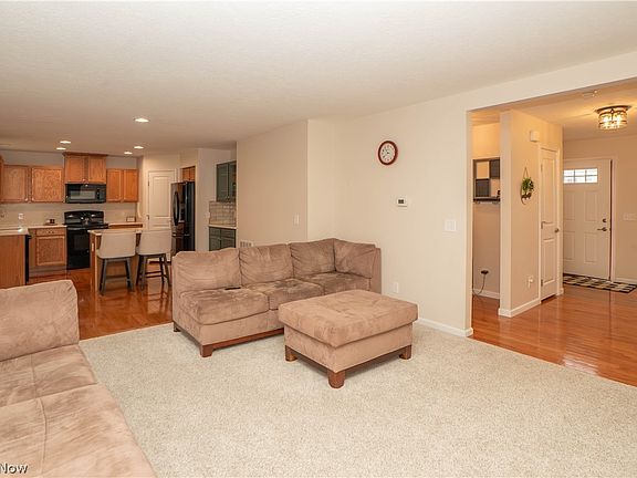 4th image of 6525 Pine Bluff Ave NE