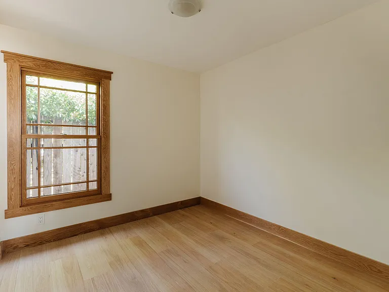 1717 Loma Vista St — Photo 16