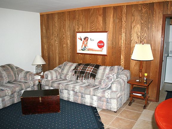 Family Room 1