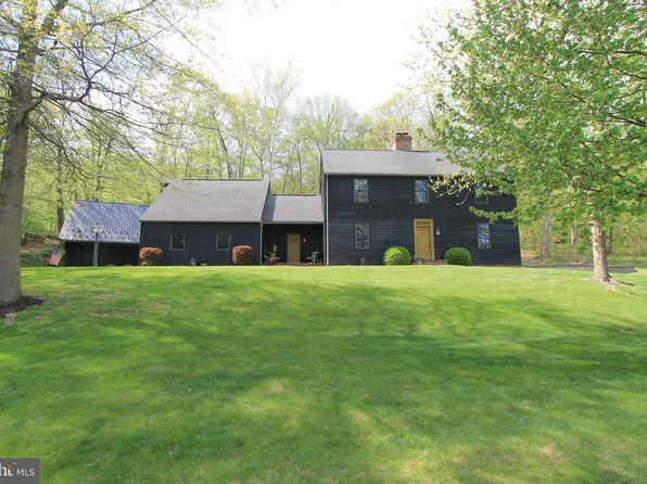 470 Sand Rock Rd, Lewistown, PA 17044