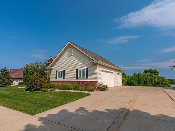 2nd image of 304 Monte Cristo Cir