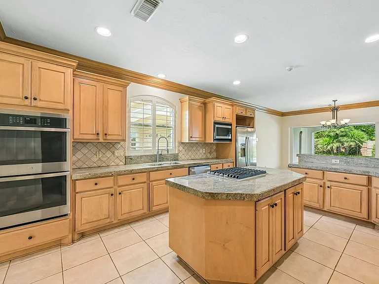 1611 Copperas Cv — Photo 13