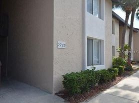 2720 Hidden Lake Blvd