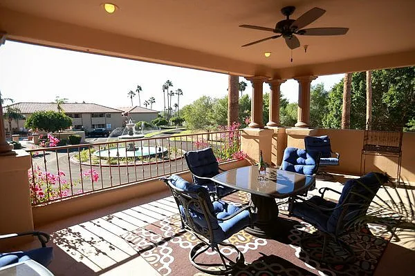 10134 W Mohawk Ln — Photo 35
