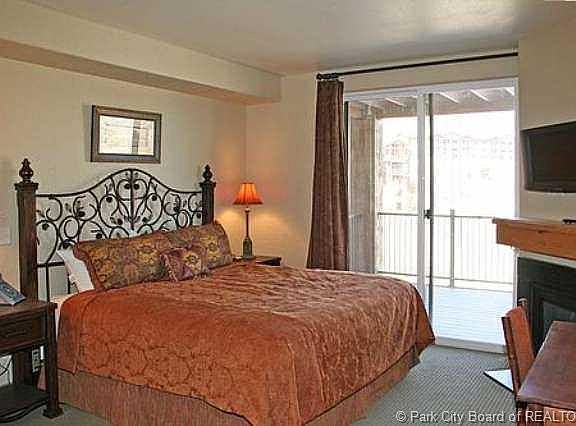 4th image of 2669 W Canyons Resort Dr #411