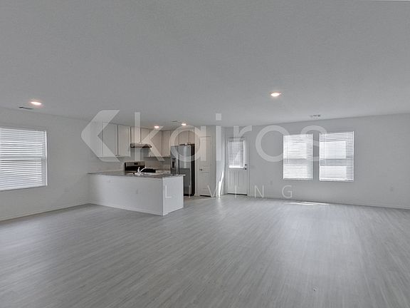 3rd image of 4514 Emma Way