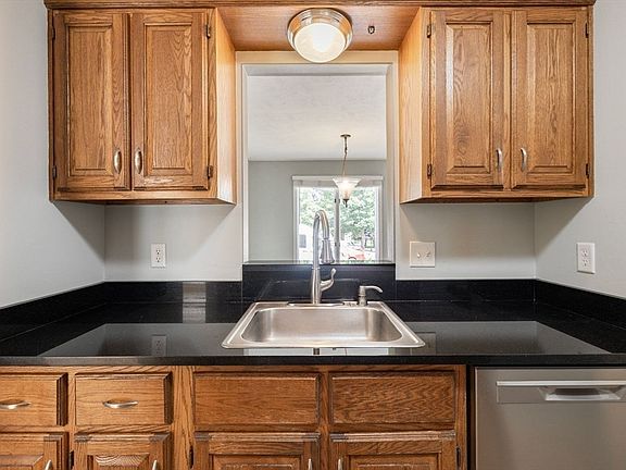 3rd image of 2205 Boston Rd APT I81