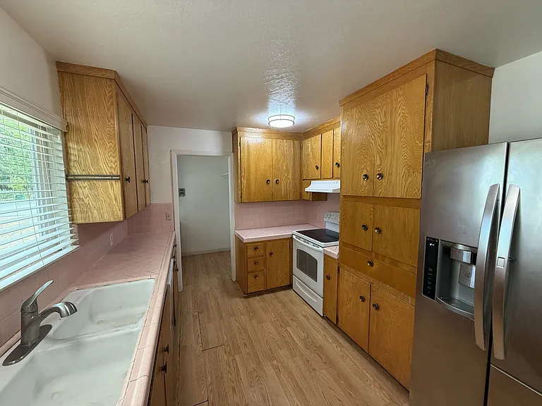 1201 Palm Ave — Photo 4