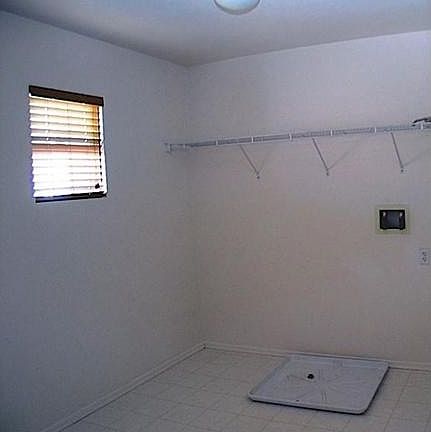 4th image of 32503 Sprucewood Way