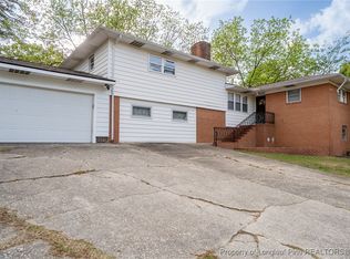 1302 Bingham Dr, Fayetteville, NC 28304