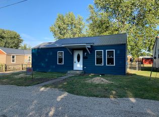 912 N 28th St, Mattoon, IL 61938