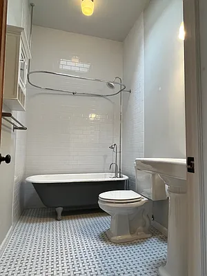 Rented by Guardian Property Management of Brooklyn LLC | media 20