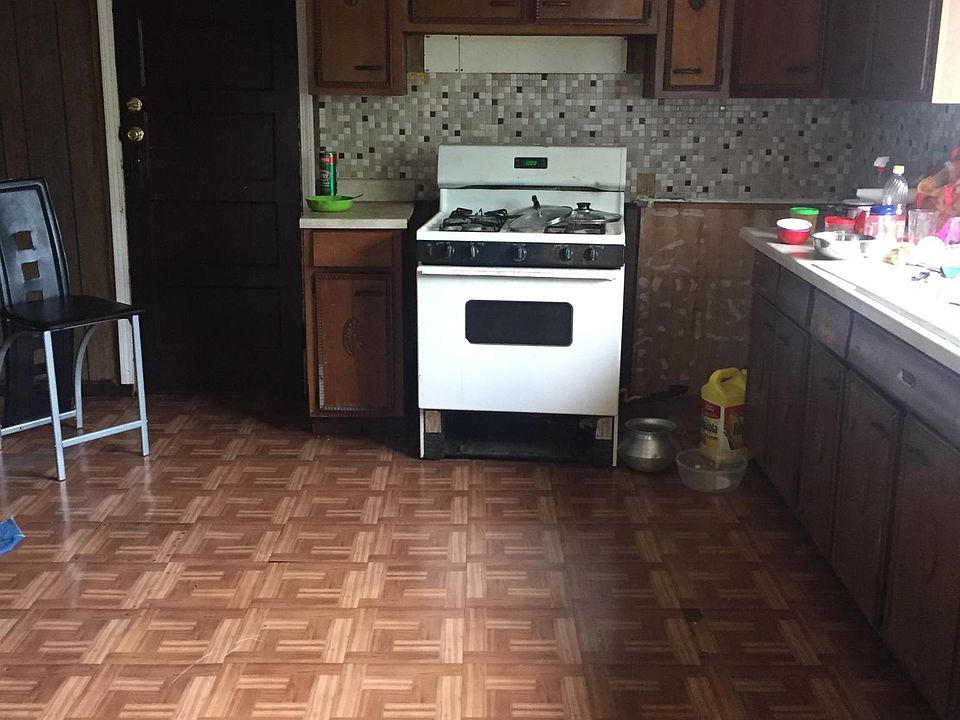 1st image of 309 Watson St #2