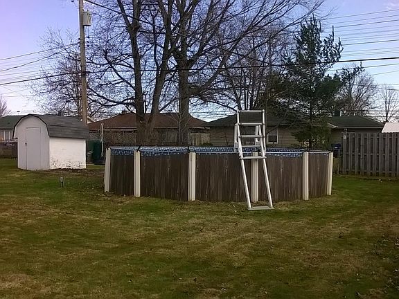 21' Round above ground swimming pool