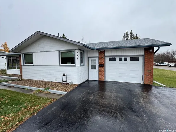 702 Portage AVENUE, Wadena, SK S0A 4J0
