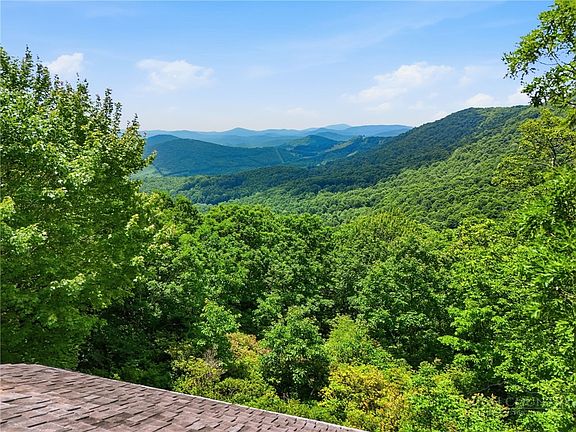 2nd image of 319 Sundance Road