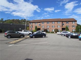 30 Huston Rd, Oakmont, PA 15139