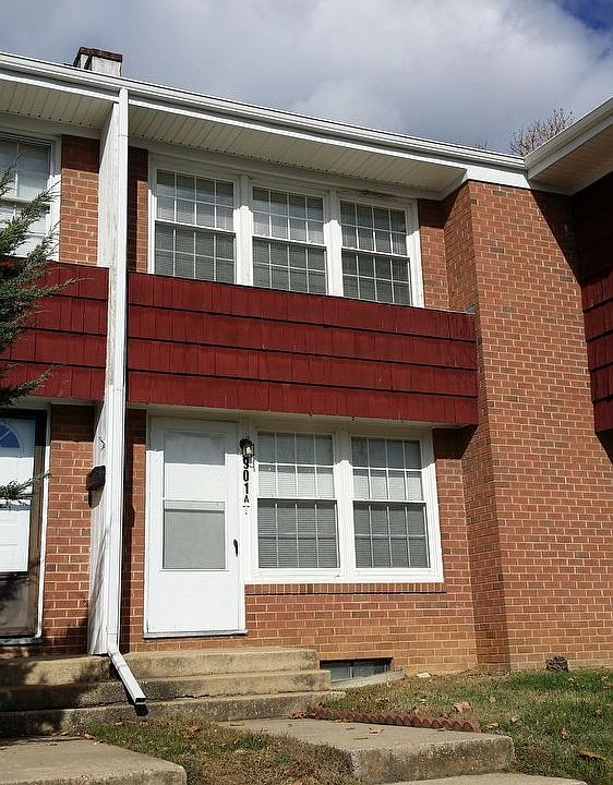 1st image of 901 Chestnut Dr #A