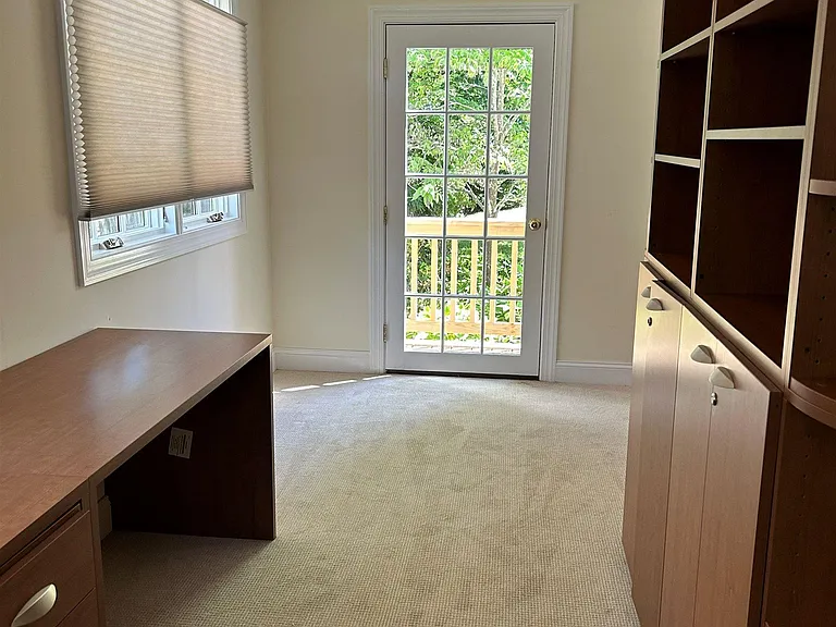 1618 Oxford Rd — Photo 21