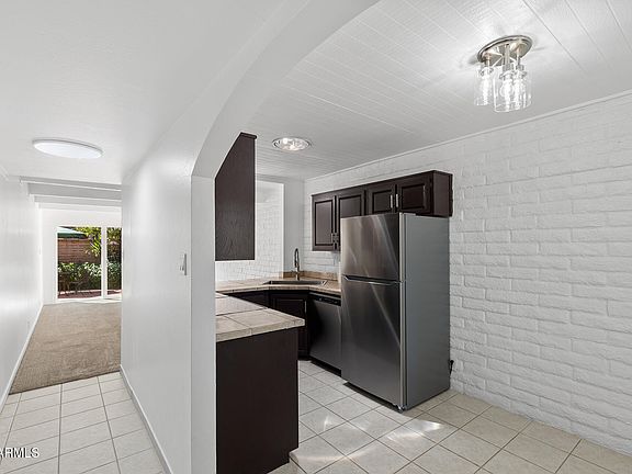 4th image of 3012 N 32ND Street #36