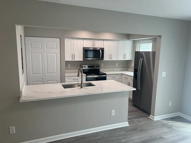 207 Kettering Ct — Photo 3