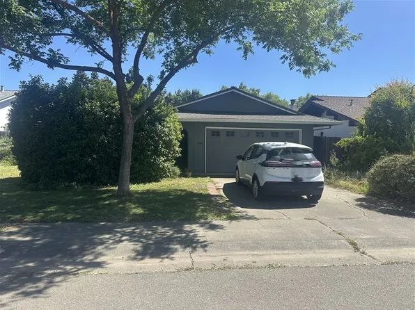 220 Diablo Ave, Davis, CA 95616