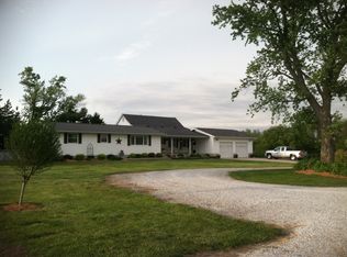 450 Emily Rd, Sciota, IL 61475