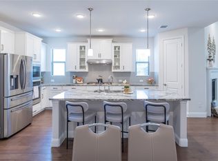 2280 Washington Dr, Carrollton, TX 75010