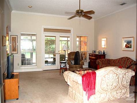 Den View 1