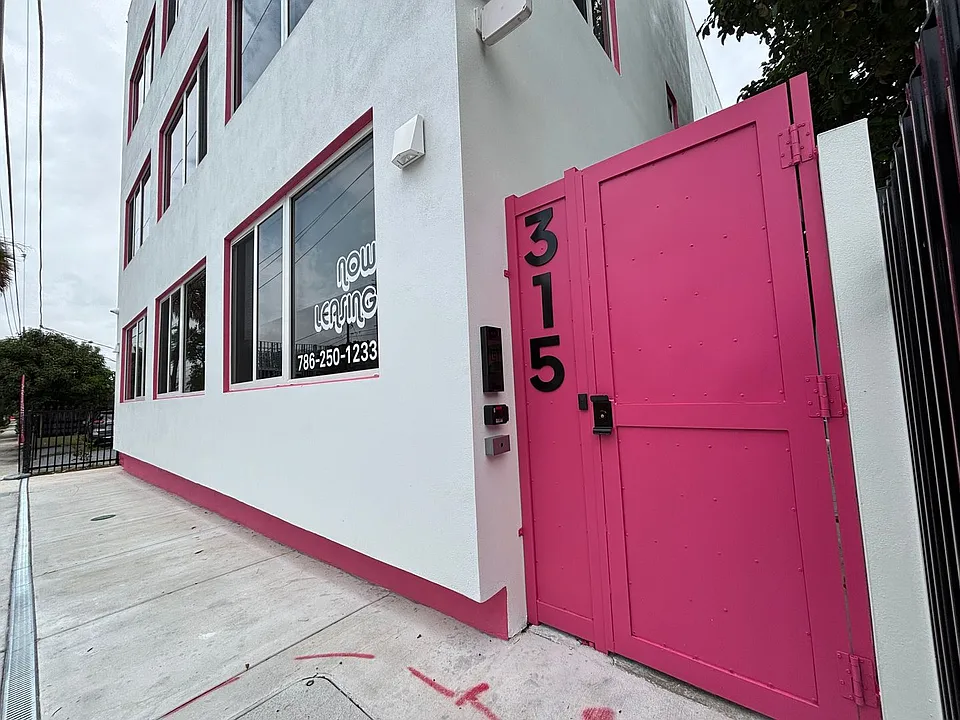 Building Photo 5