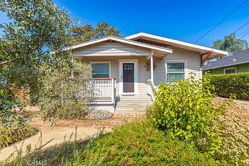 4951 Park Pl Photo 1