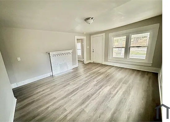 3732 4th St W — Photo 2