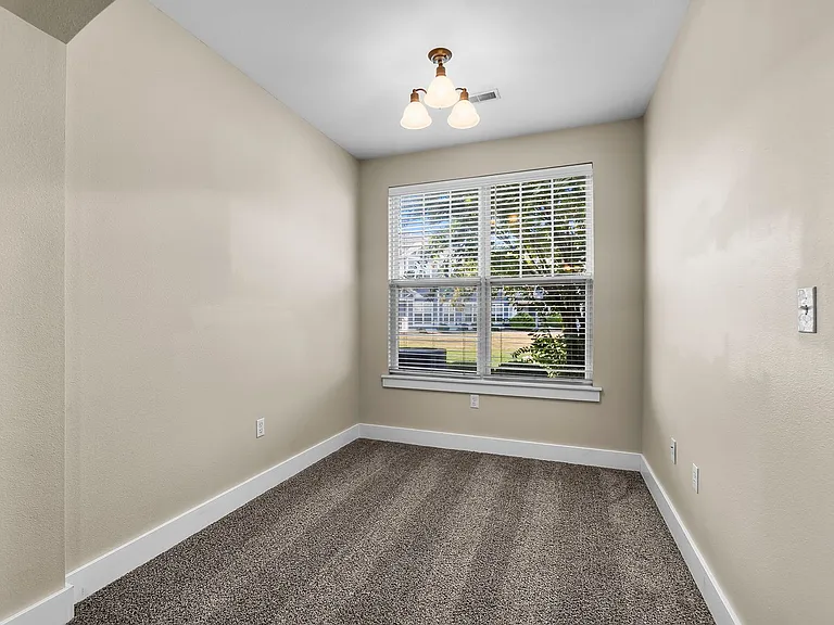 2041 Walden Blvd — Photo 14