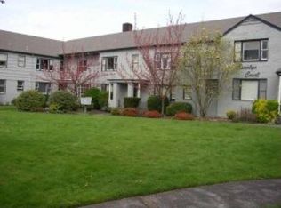 5205 E Burnside St APT 1, Portland, OR 97215