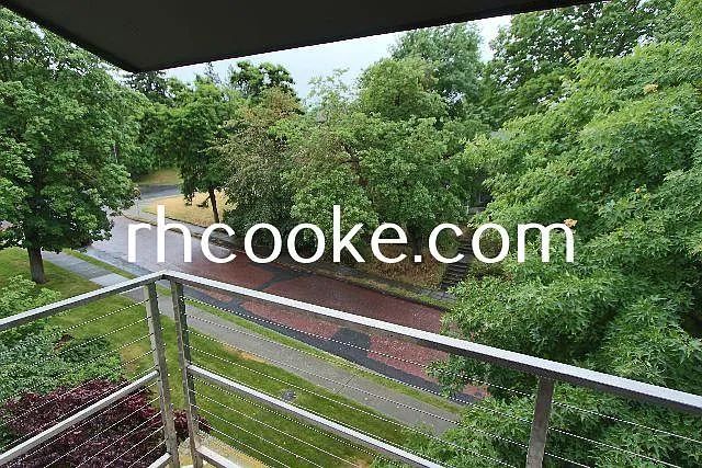 2 bed, 880 sqft, $1,200 — Photo 2