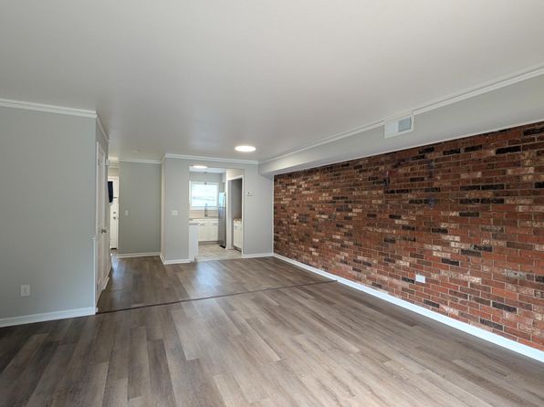 100 Lynn Cir APT F