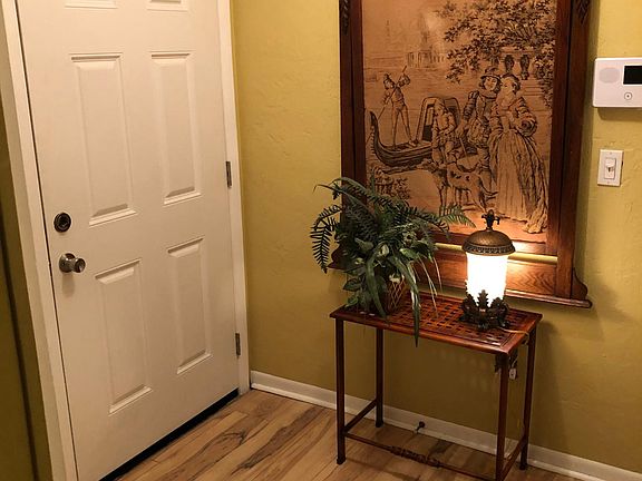 5th image of 16204 Sandalwood Dr #16204