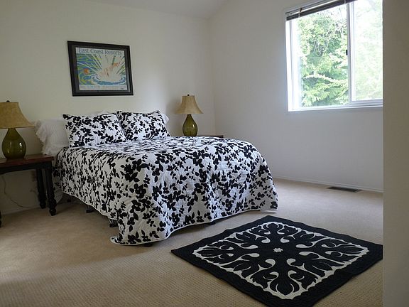 Nice sized master bedroom.