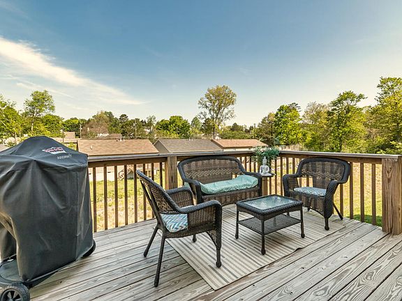 4th image of 1723 Cove Oak Ln