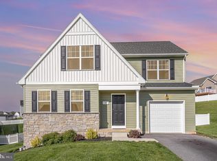 187 Valley View Cir, York, PA 17408