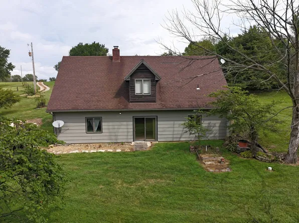9810 County Road 427, Savannah, MO 64485