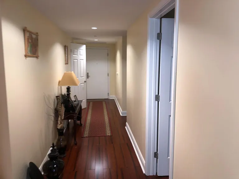 241 Riverside Dr #2102-2 — Photo 35