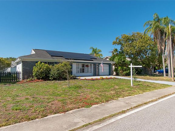 3rd image of 3714 Sail Dr