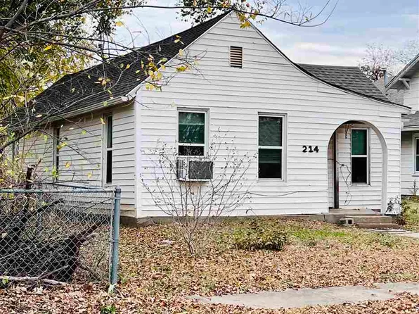 214 N Walnut Ave, Newkirk, OK 74647