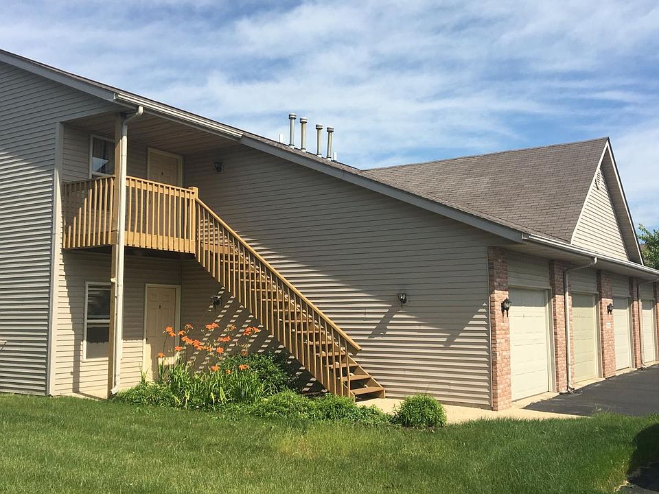 4933 Pine Cone Ct, Loves Park, IL 61111 Zillow