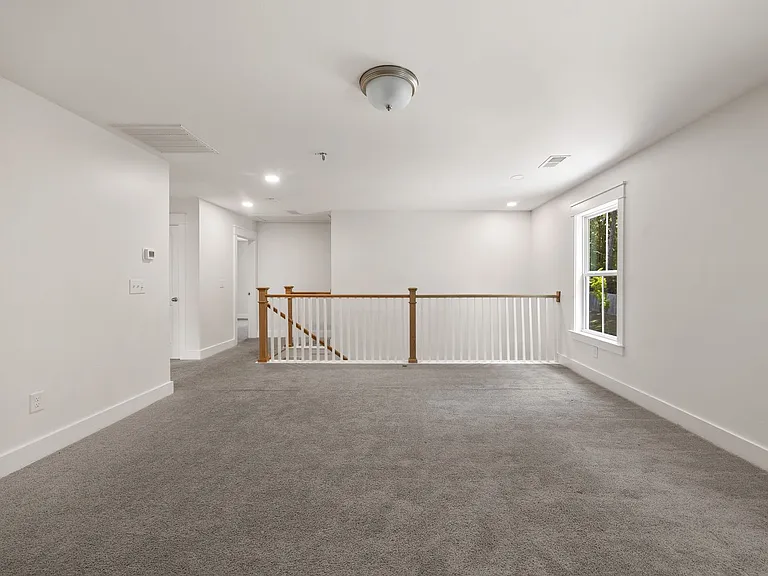 1037 Cortland Valley — Photo 29